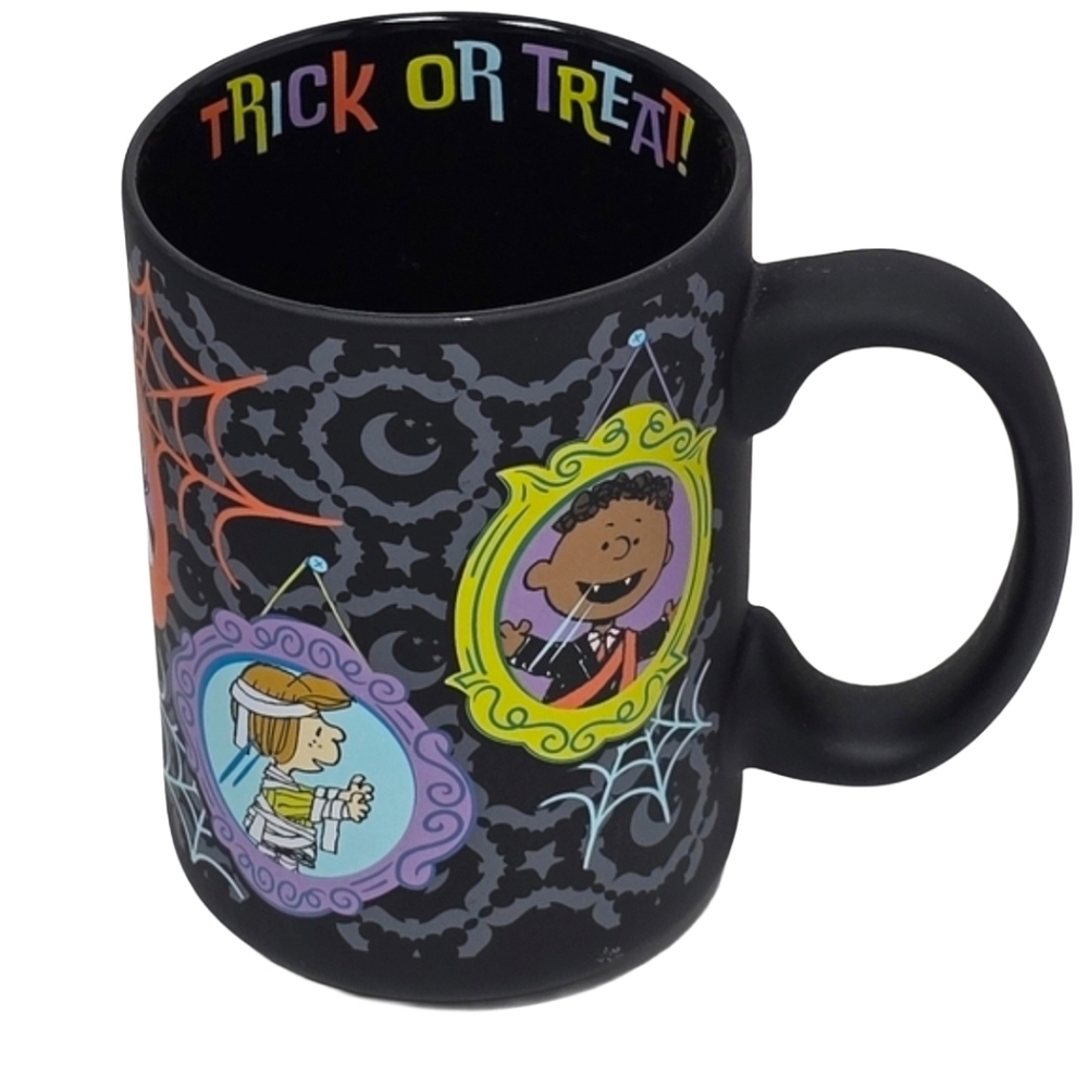 Peanuts Trick Or Treat Halloween Mug Nwt